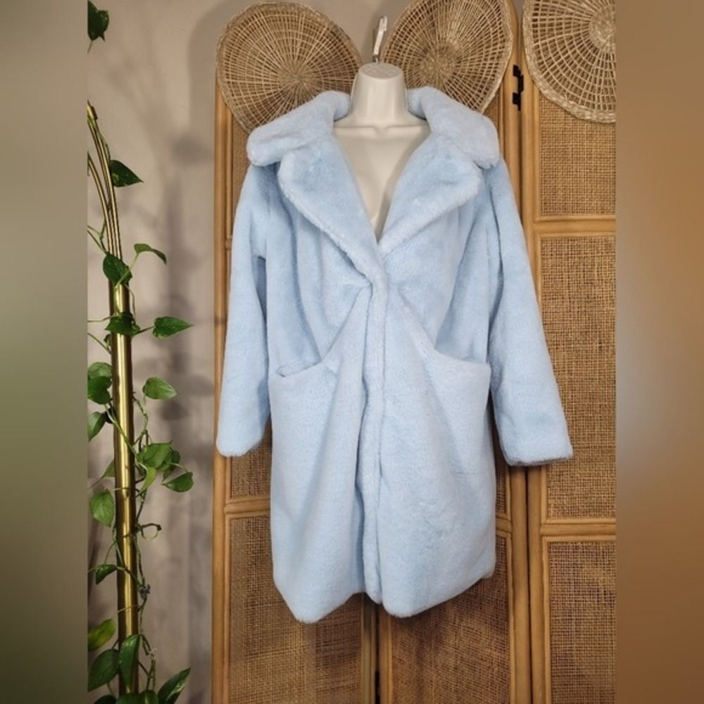 Plush Faux Fur W/M pale Blue large lapel Snap Front Vine & Valley coat LN - Picture 4 of 15